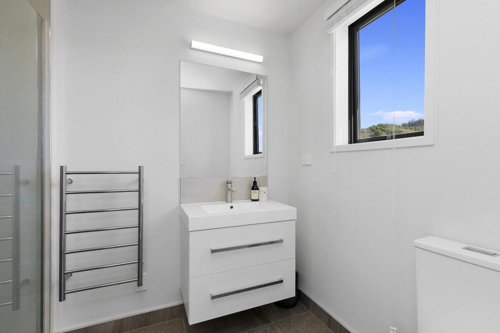Whitby Townhouse Villa Porirua Exterior photo
