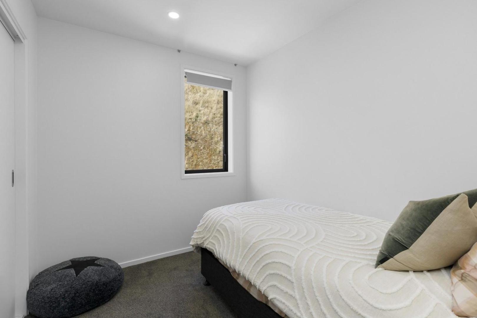 Whitby Townhouse Villa Porirua Exterior photo