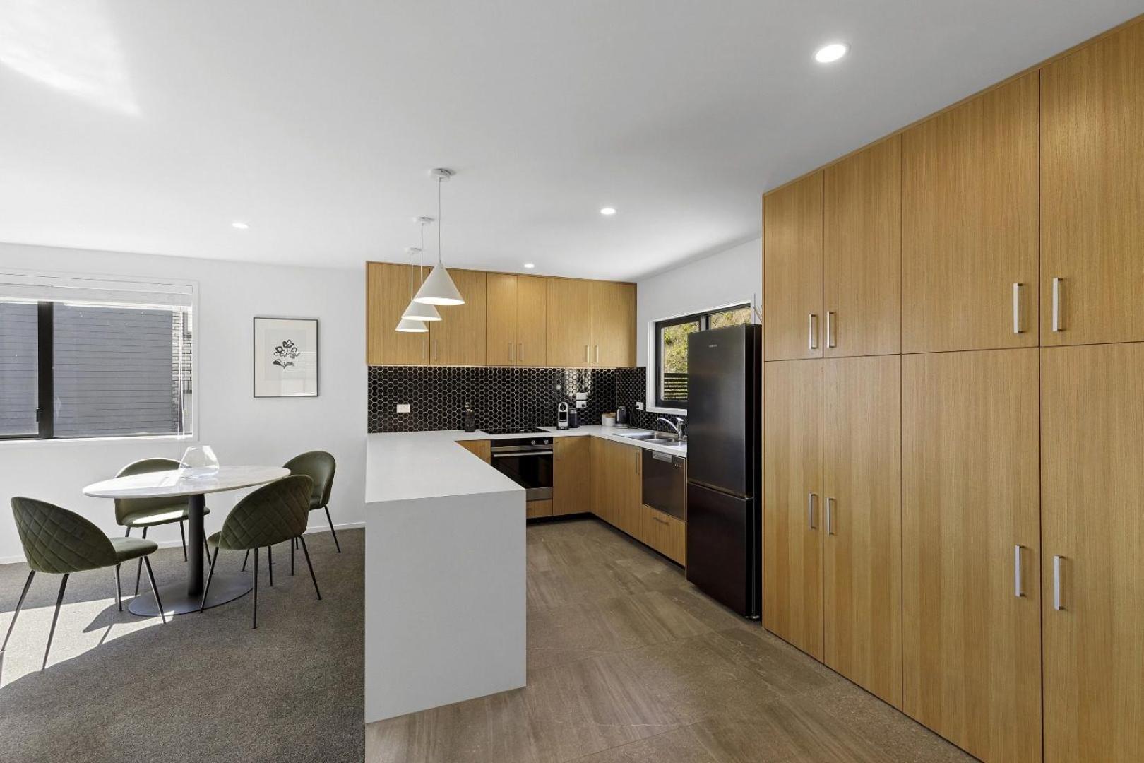 Whitby Townhouse Villa Porirua Exterior photo