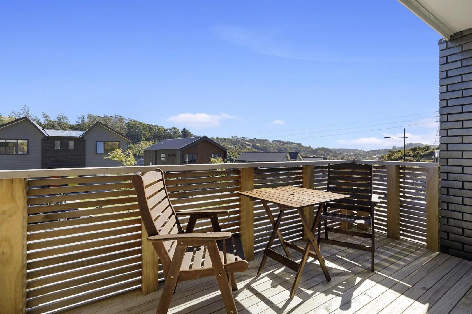 Whitby Townhouse Villa Porirua Exterior photo